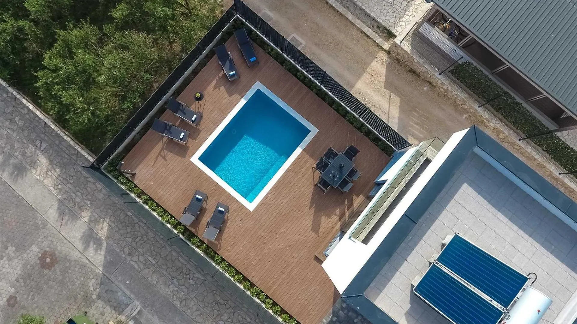 Villa Tuta With Heated Pool, Only 150 M From The Beach Pakostane Croatia